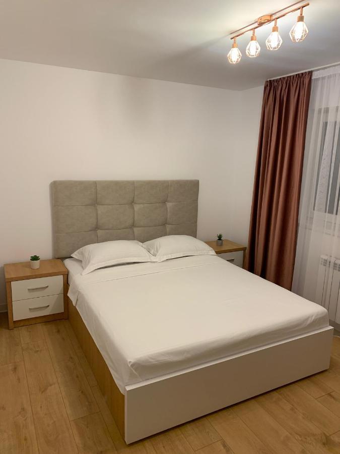 Sunny Apartment In スチャヴァ エクステリア 写真