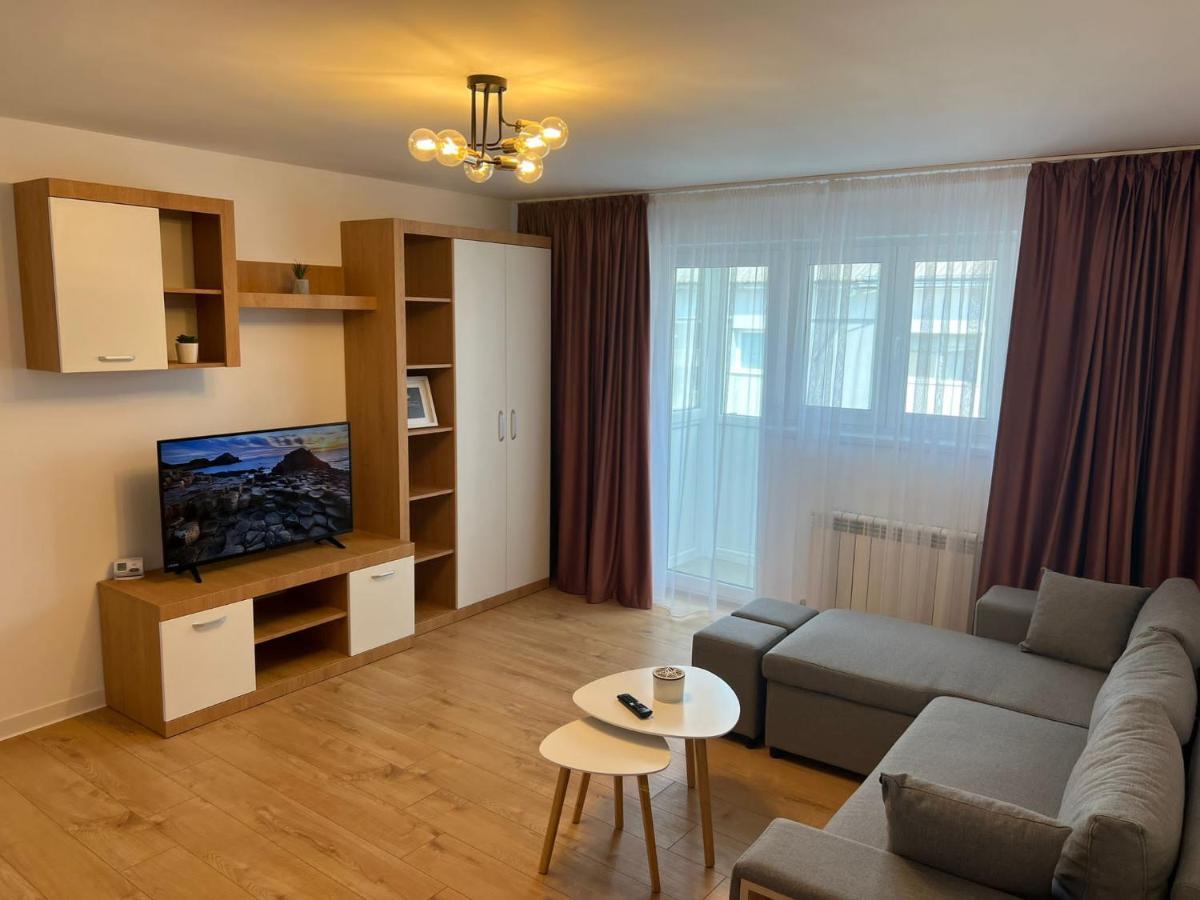 Sunny Apartment In スチャヴァ エクステリア 写真